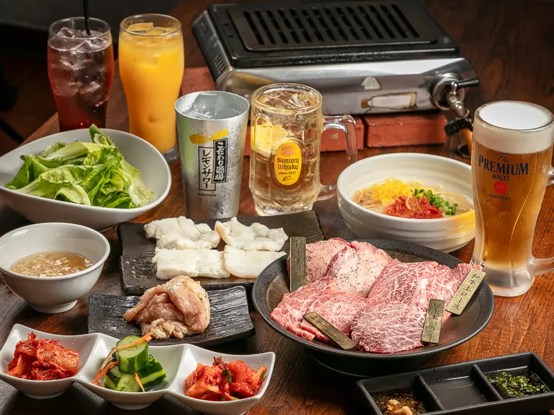 黒松のコースは女子会、デート、接待などさまざまなシーンで活用できます。大切なお食事の場にぴったりなコースで、特別な時間をお過ごしください。